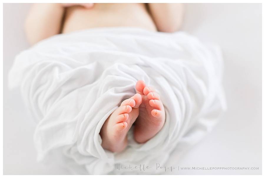 newborn baby toes