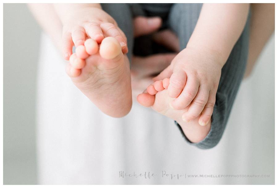 baby toes close up