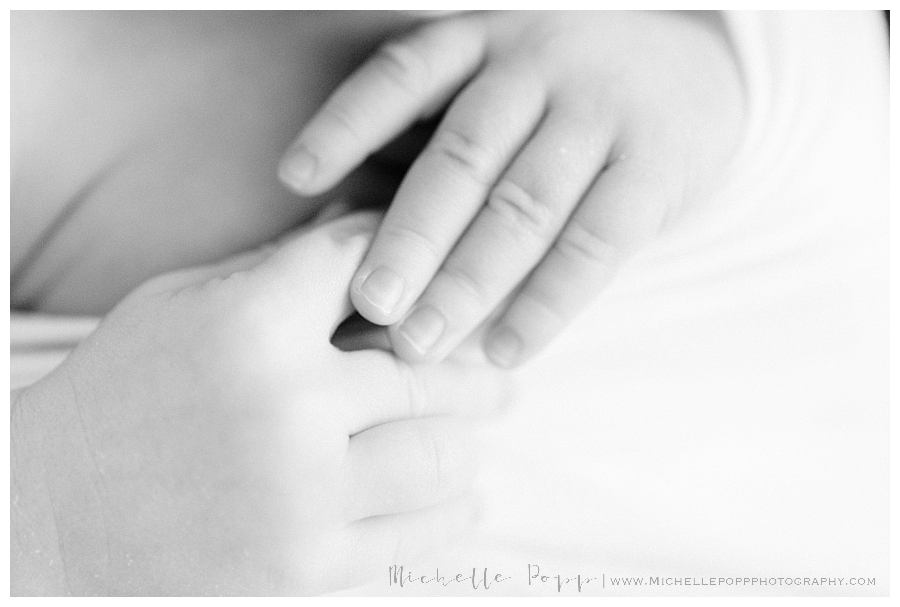 newborn baby fingers