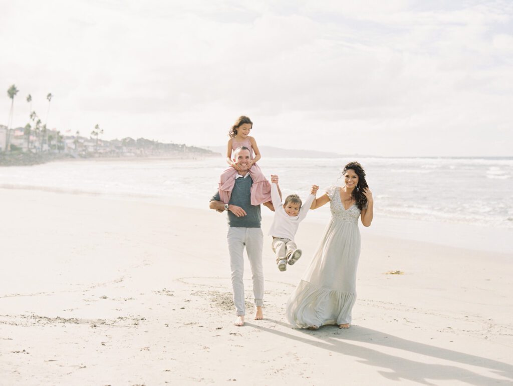 Family photography at beach
